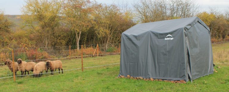 Heulager für den Winter steht